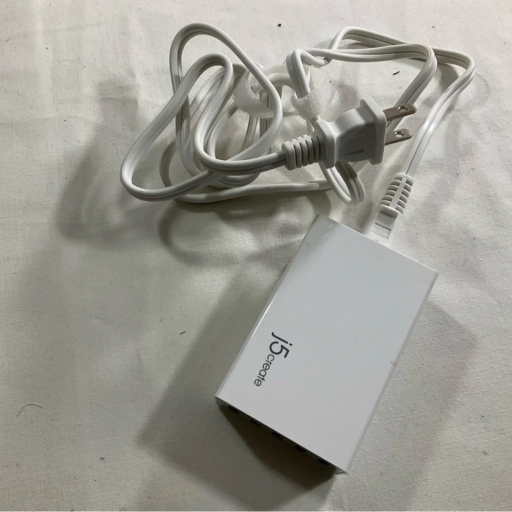 j5create White USB Hub - Picture 1 of 5